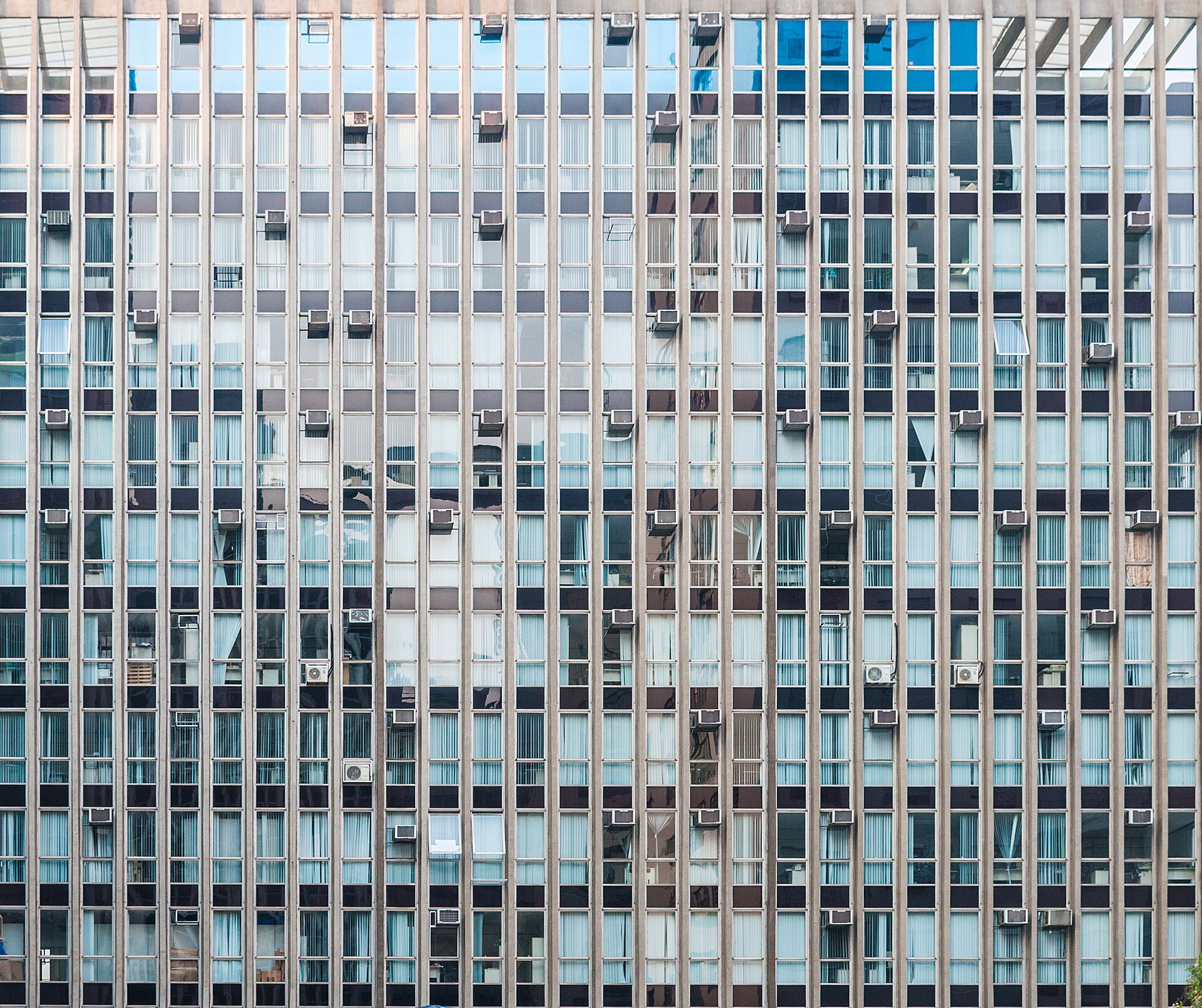 Fachada de vidro de um edifício